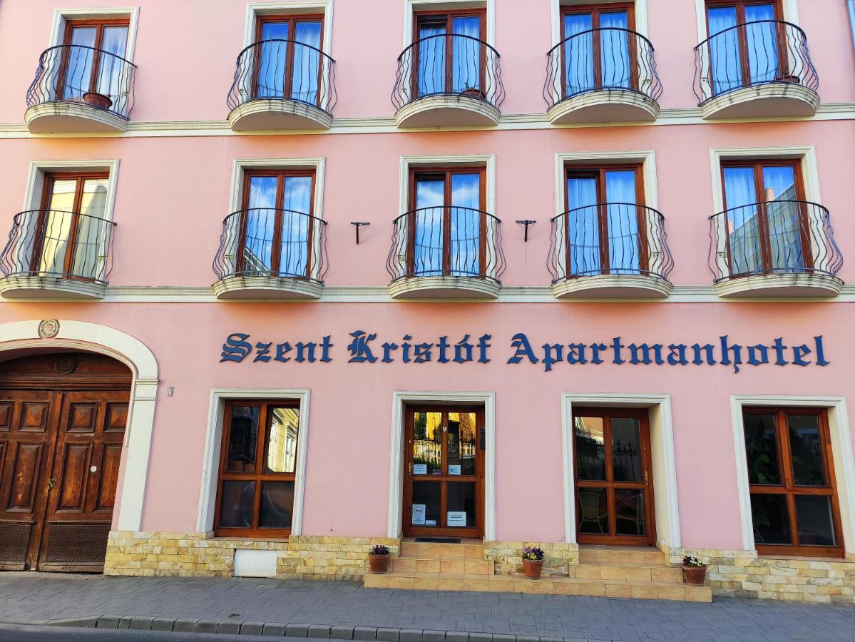 Szent Kristóf Apartmanhotel - Chambres d’hôtes Zalaegerszeg