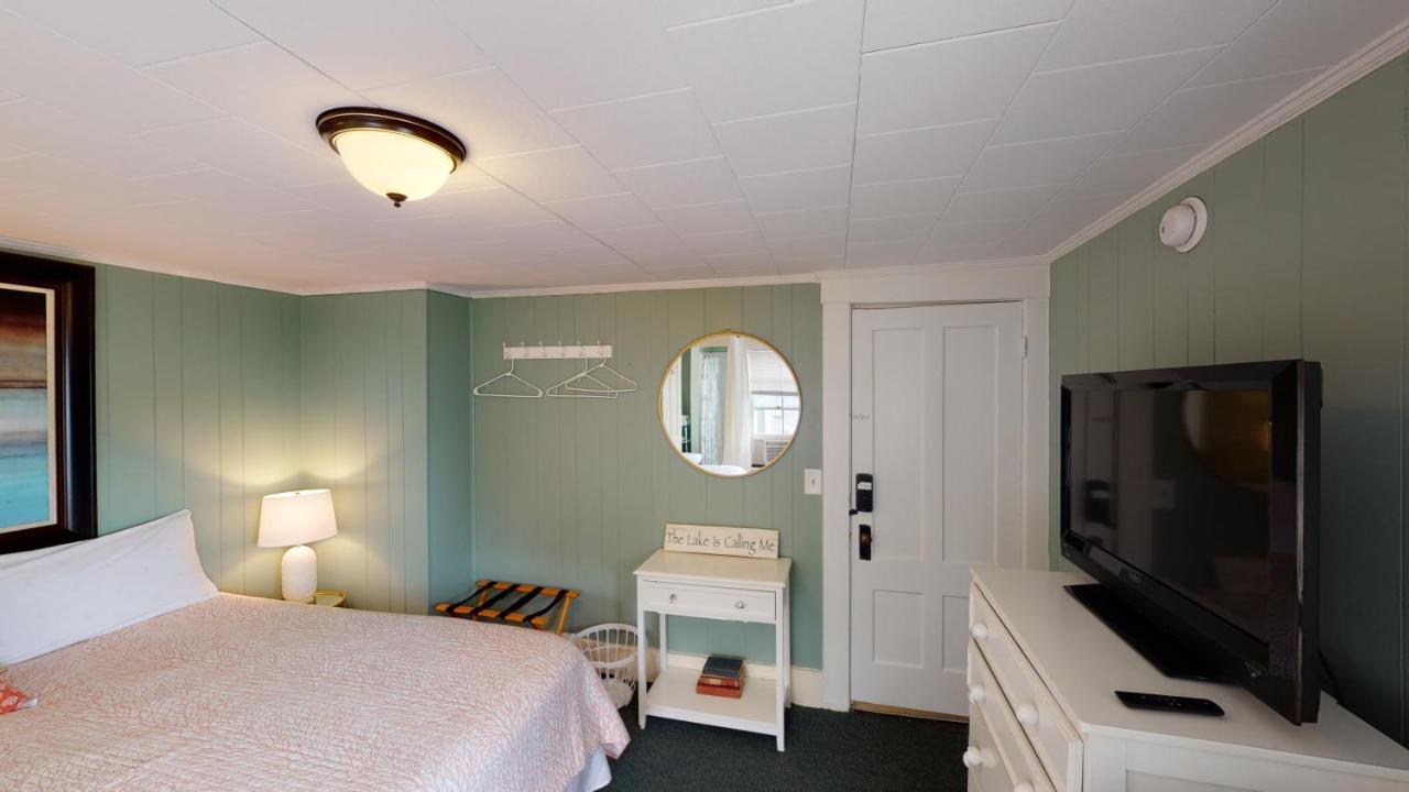 King Room with Lake View