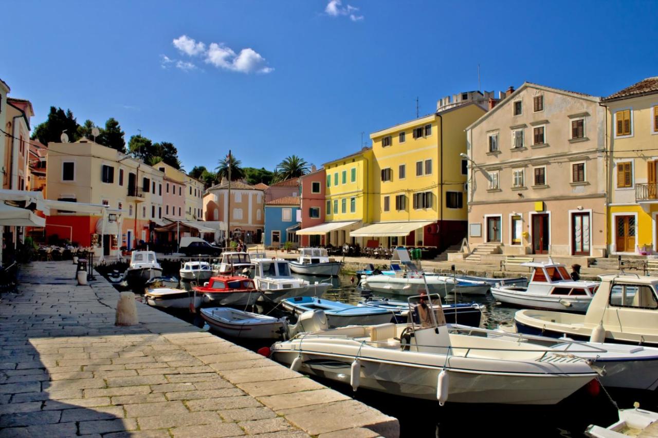 B&B Veli Losinj - Apartments VESNA (63) - Bed and Breakfast Veli Losinj