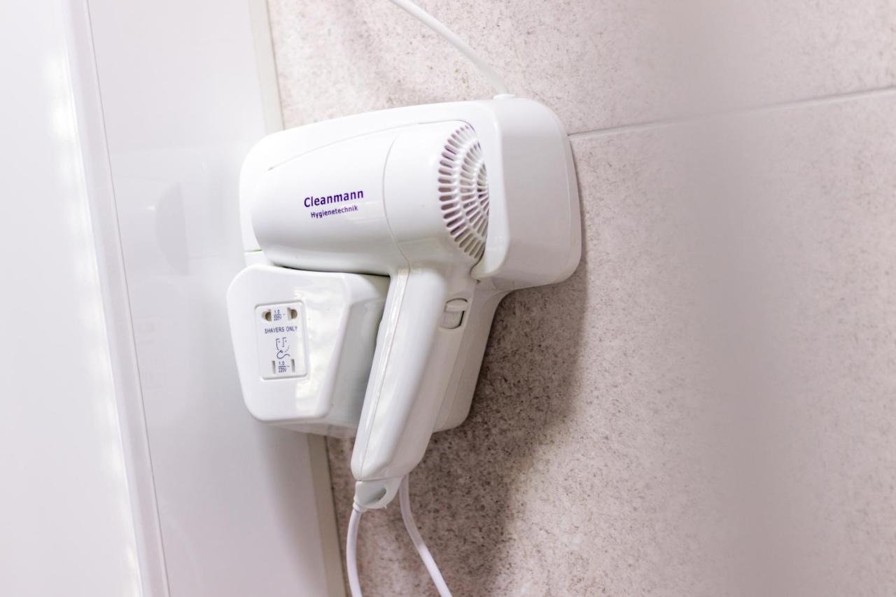 Camera Quadrupla con Bagno in Comune