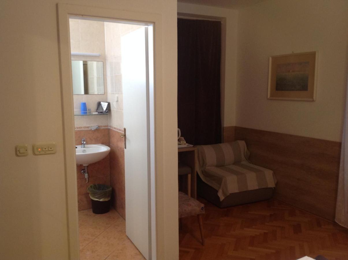 Chambre Triple - Vue sur Jardin