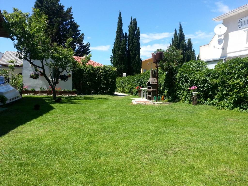 Ferienwohnung in Sabunike mit Terrasse, Klimaanlage, W-LAN (231-2) - Chambres d'hôtes Privlaka