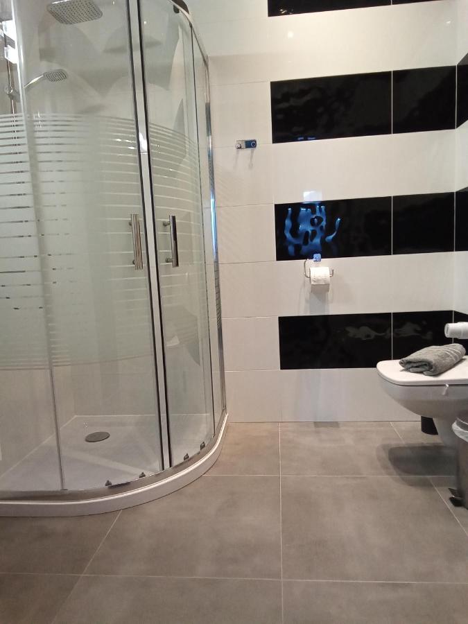 Habitación Familiar con baño privado