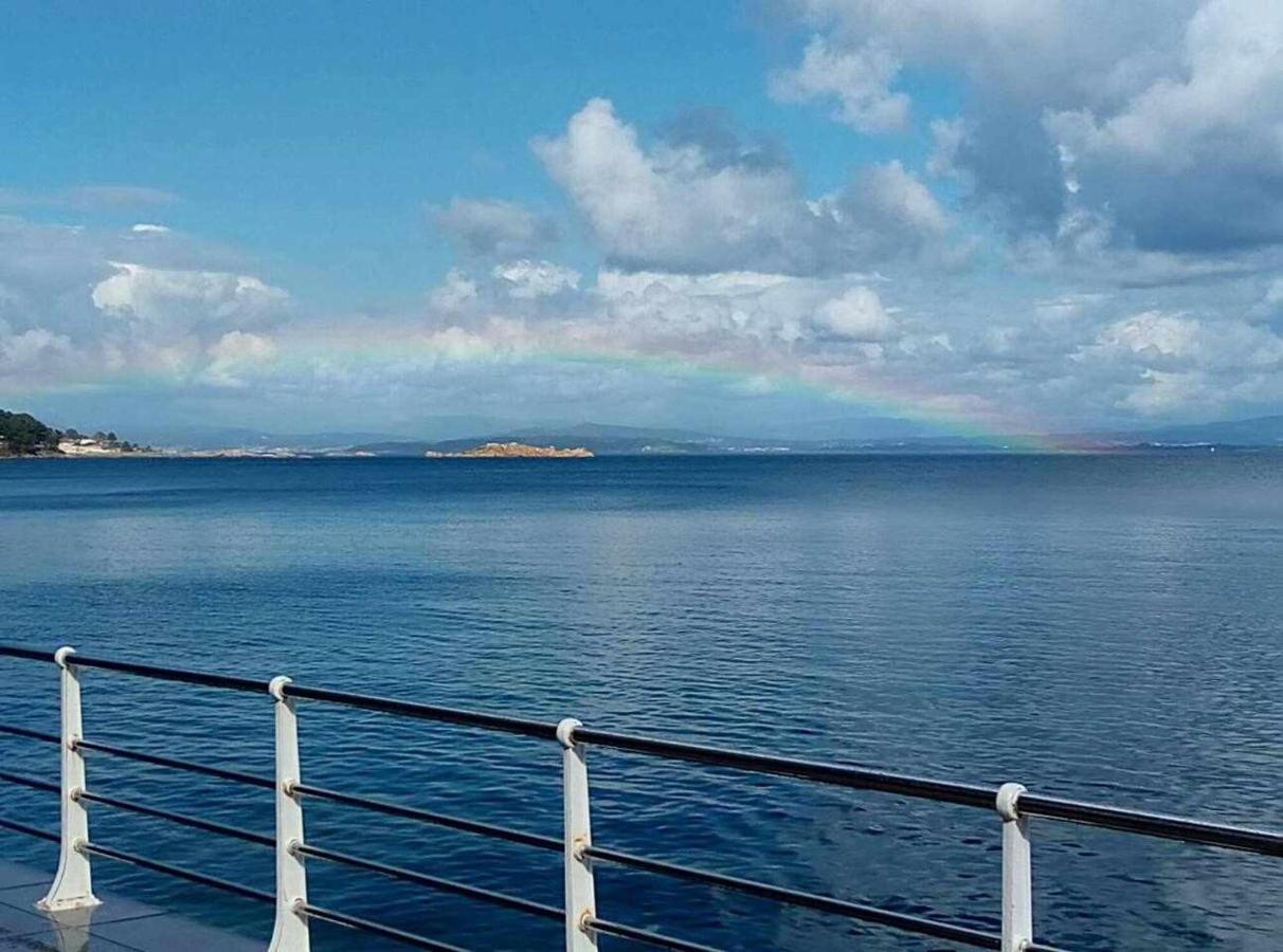 Primera línea de mar apartamento dúplex en Ribeira - B&B Santa Uxía de Ribeira