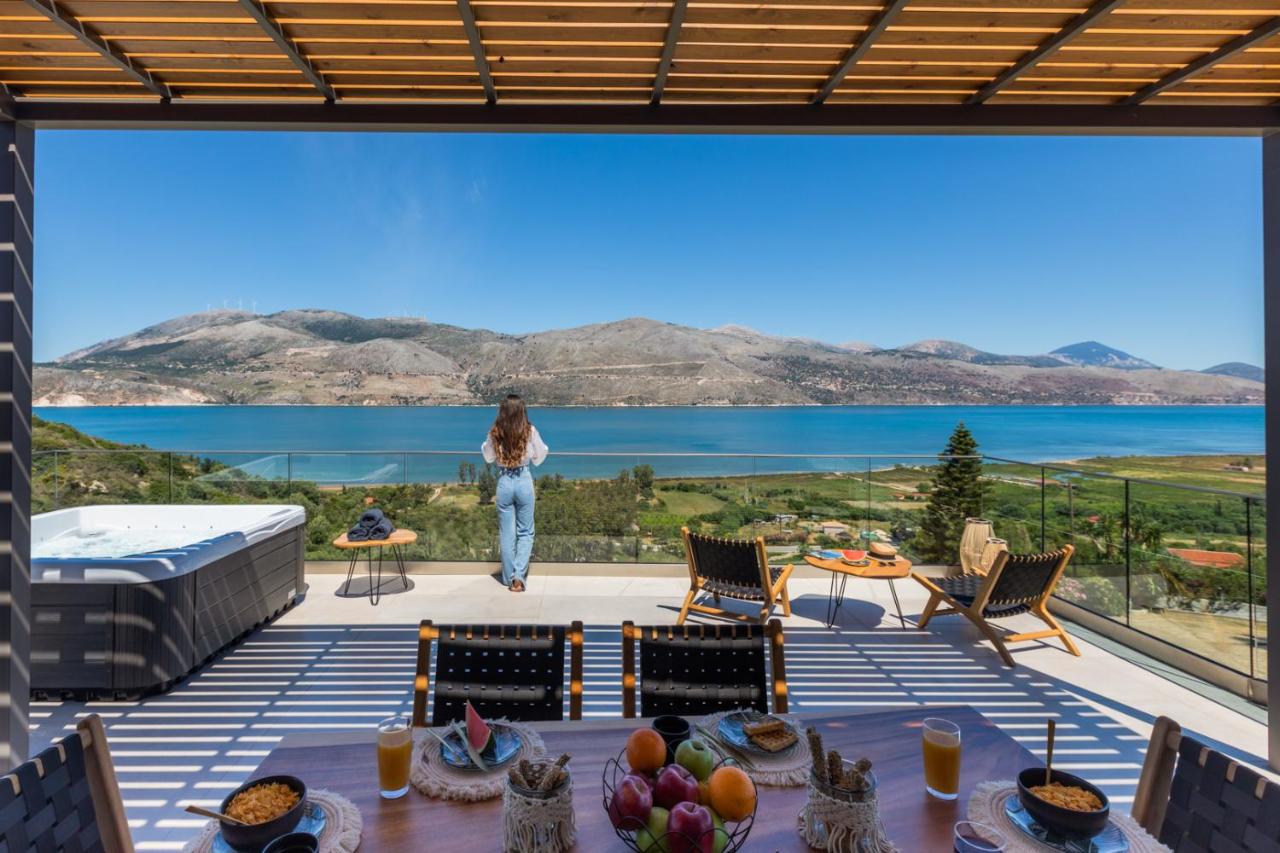 Moncasa Your Ionian home - B&B Kouvaláta