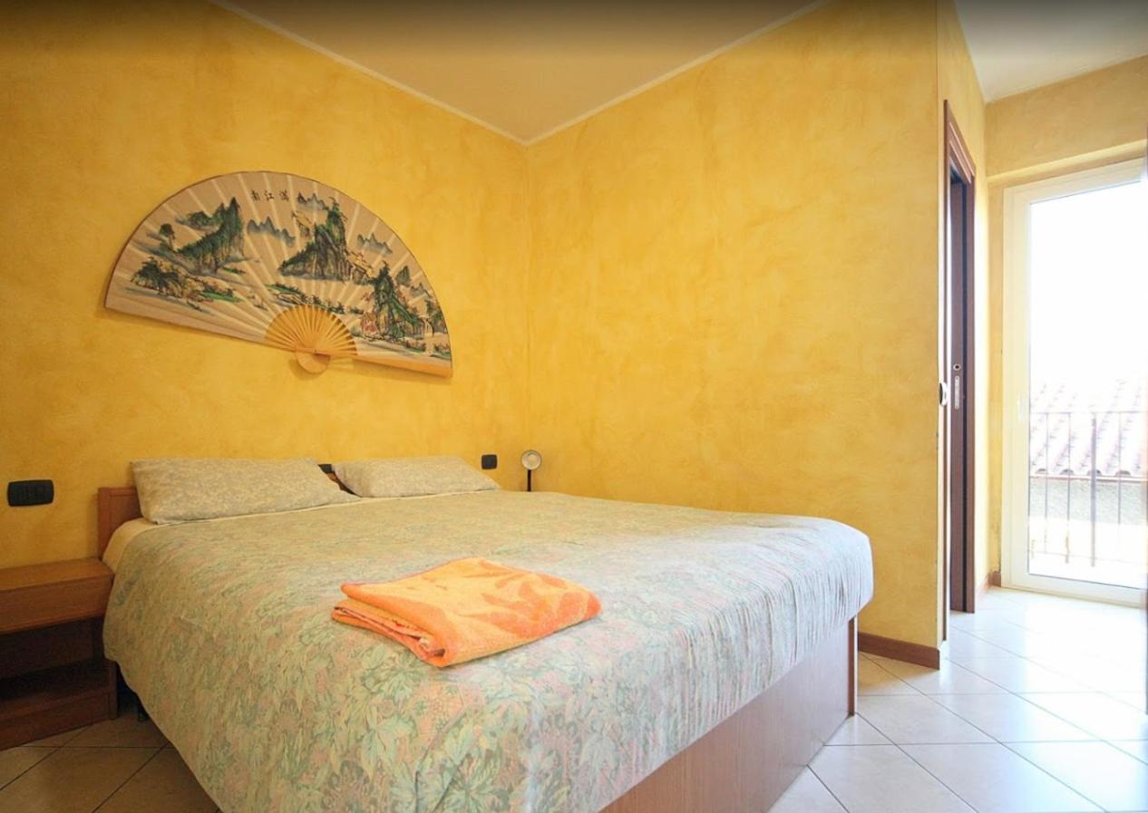 B&B Colico - HOTEL RISTORANTE ROMA - Bed and Breakfast Colico