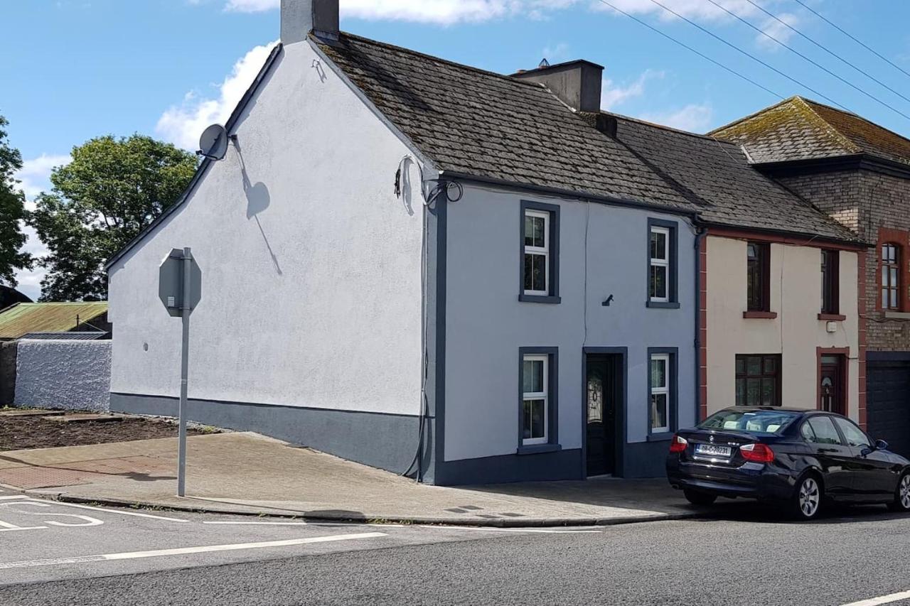 B&B Banagher - Cosy Townhouse on The Hill in Ireland - Bed and Breakfast Banagher