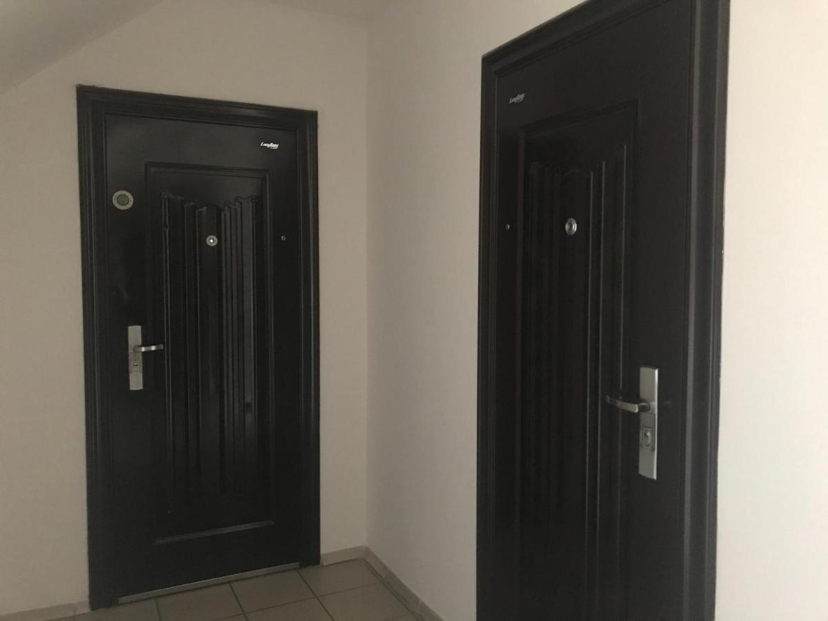 Doppel- oder Zweibettzimmer