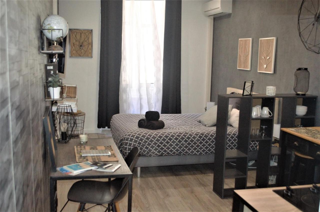 B&B Marseille - Studio industriel de Steenia Vieux port - Bed and Breakfast Marseille