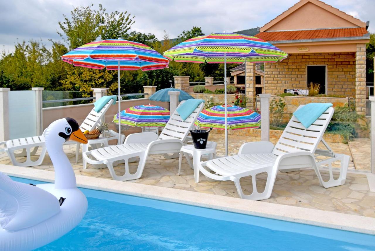 VILLA DINJA - B&B Gizdavac