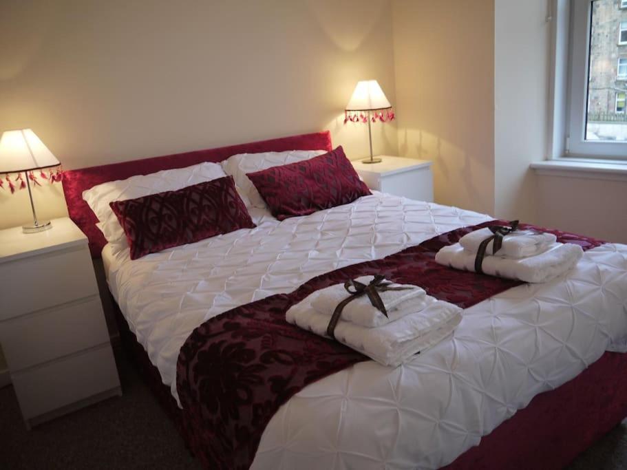 B&B Glasgow - Fabulous location, One Bedroom West End Flat, just off Byres rd, close to SEC & Hydro - Bed and Breakfast Glasgow