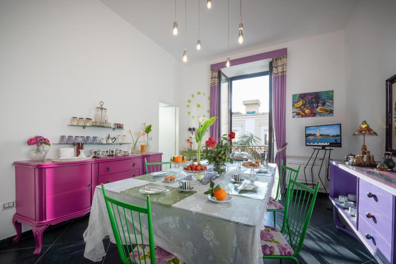 B&B Brindisi - Maria Vittoria Charming Rooms and Apartments - Bed and Breakfast Brindisi