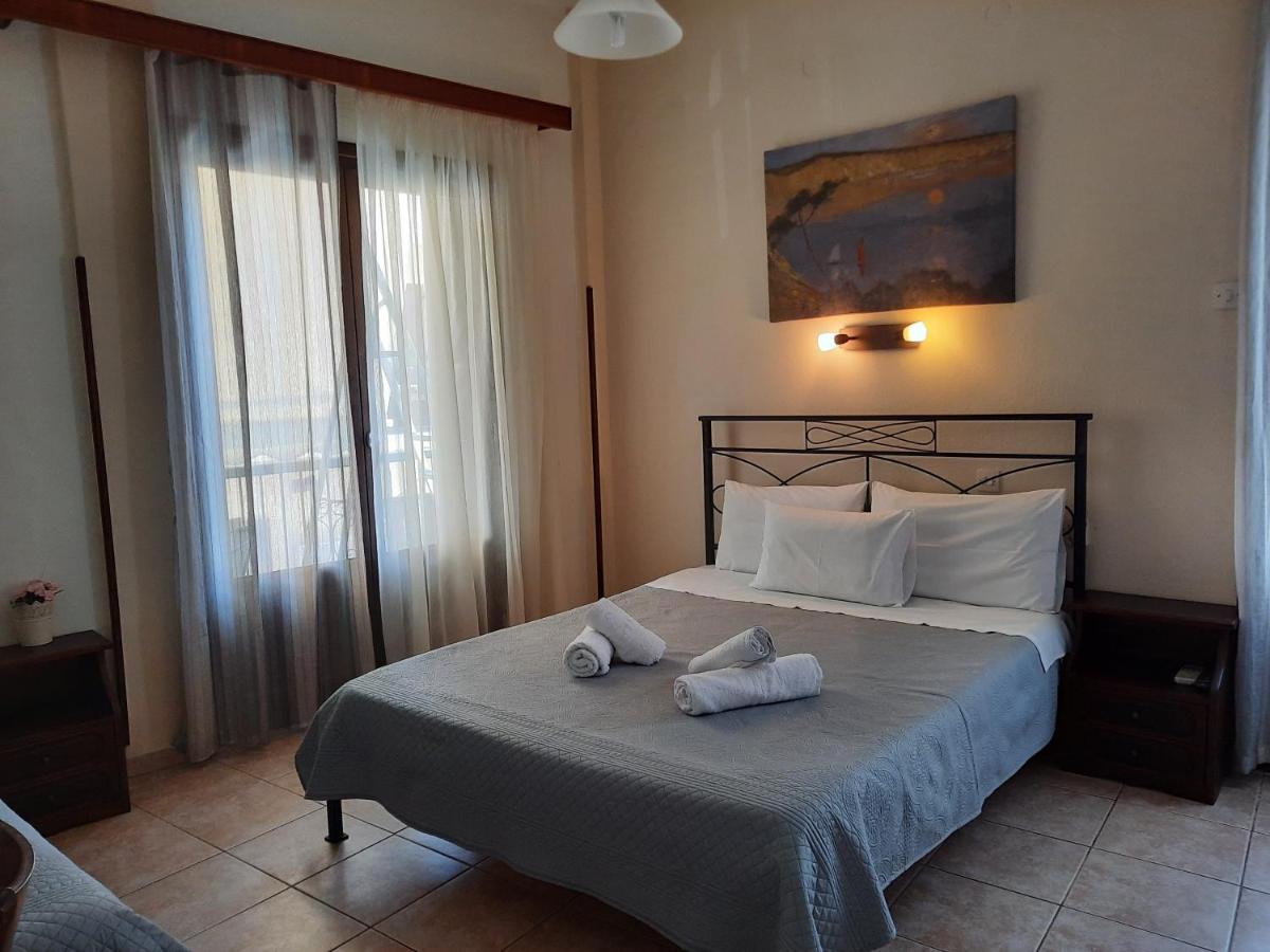 Deluxe Triple Room with Sea View