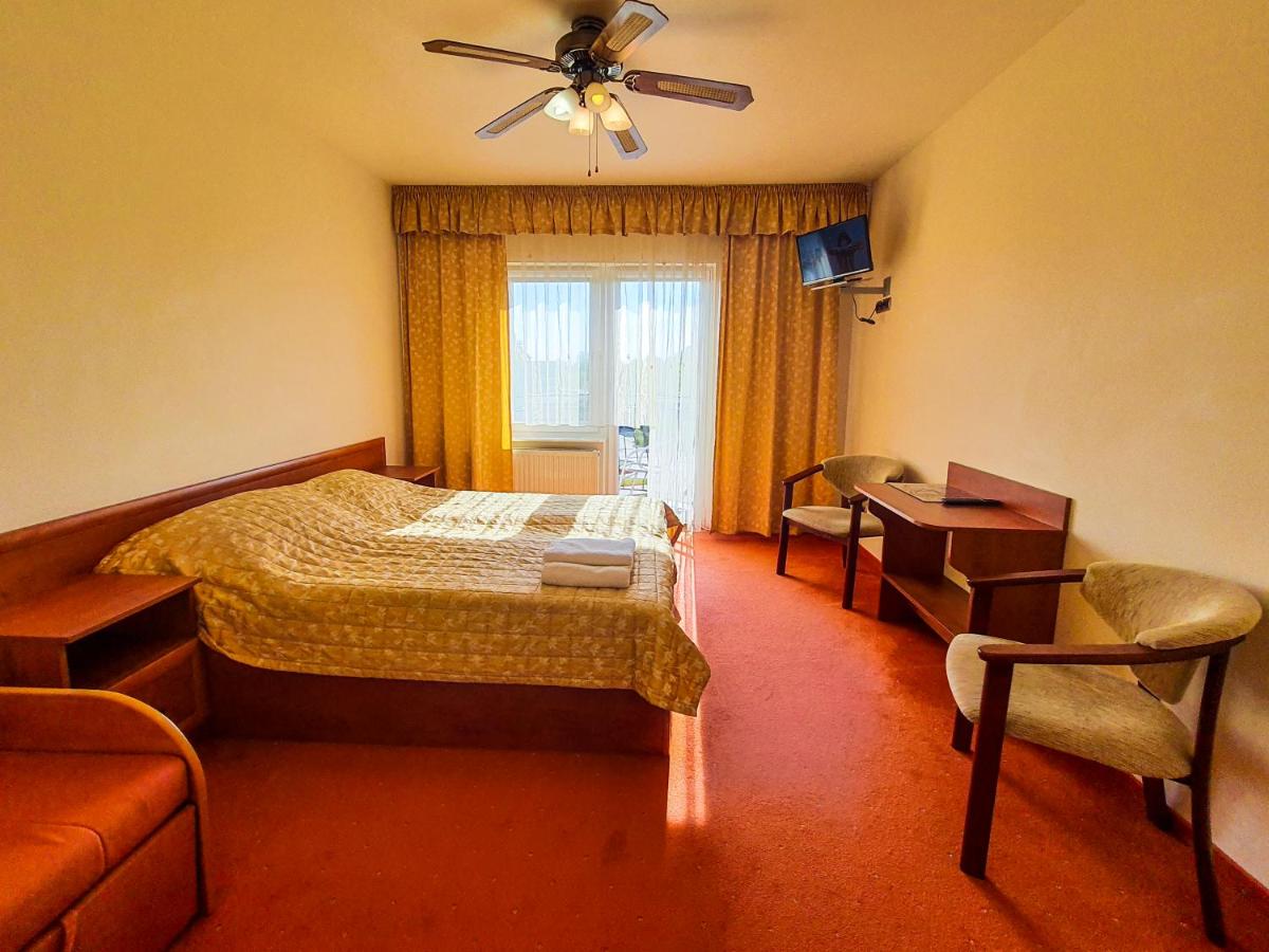 Doppelzimmer mit Balkon