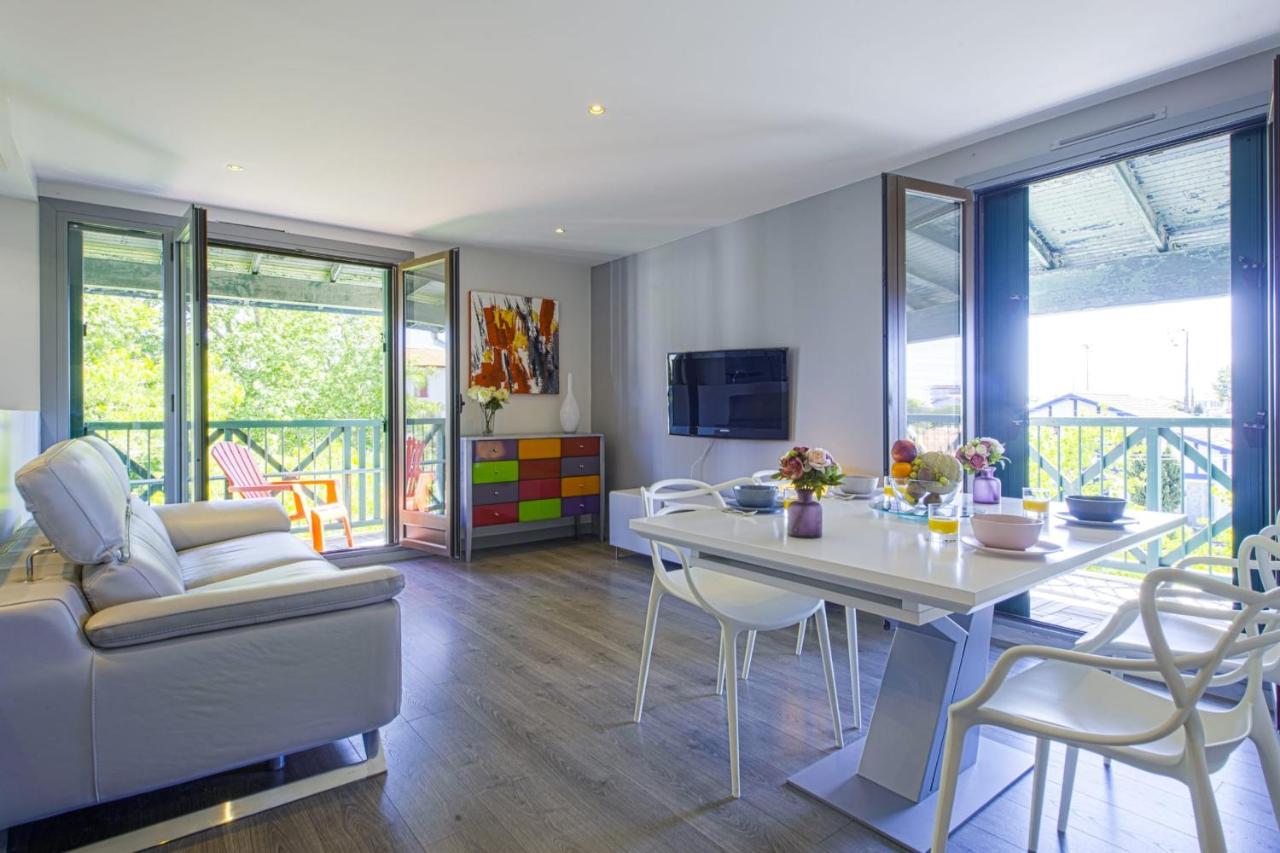 B&B Biarritz - Modern flat with three balconies in Biarritz - Welkeys - Bed and Breakfast Biarritz