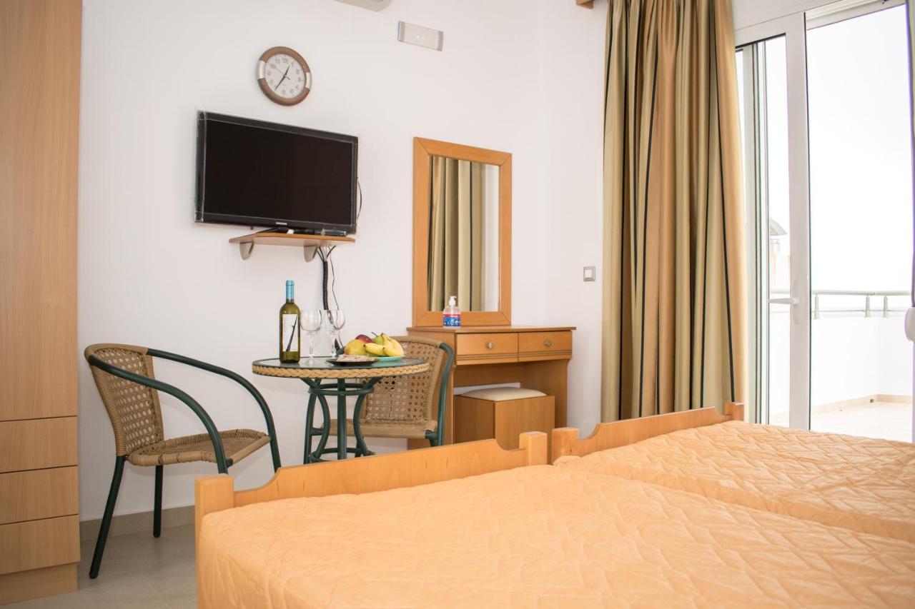 Double Room with Balcony and Sea View