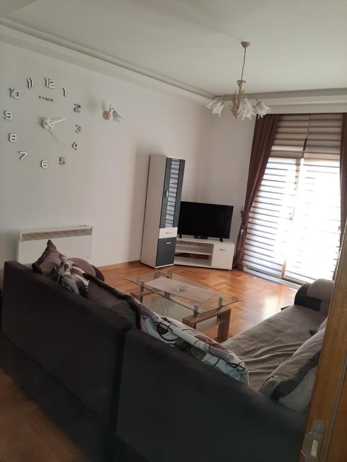 Appartamento con 3 Camere da Letto