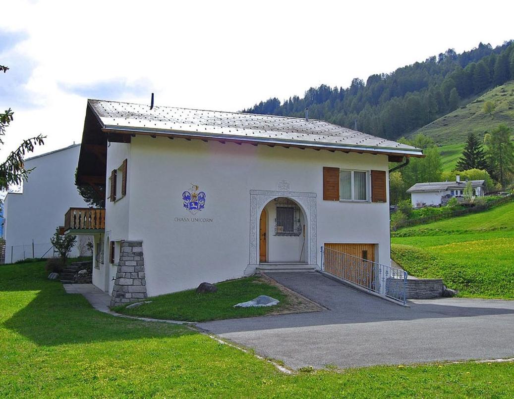 B&B Scuol - Feriendomizil zum Schalten und Walten - Bed and Breakfast Scuol