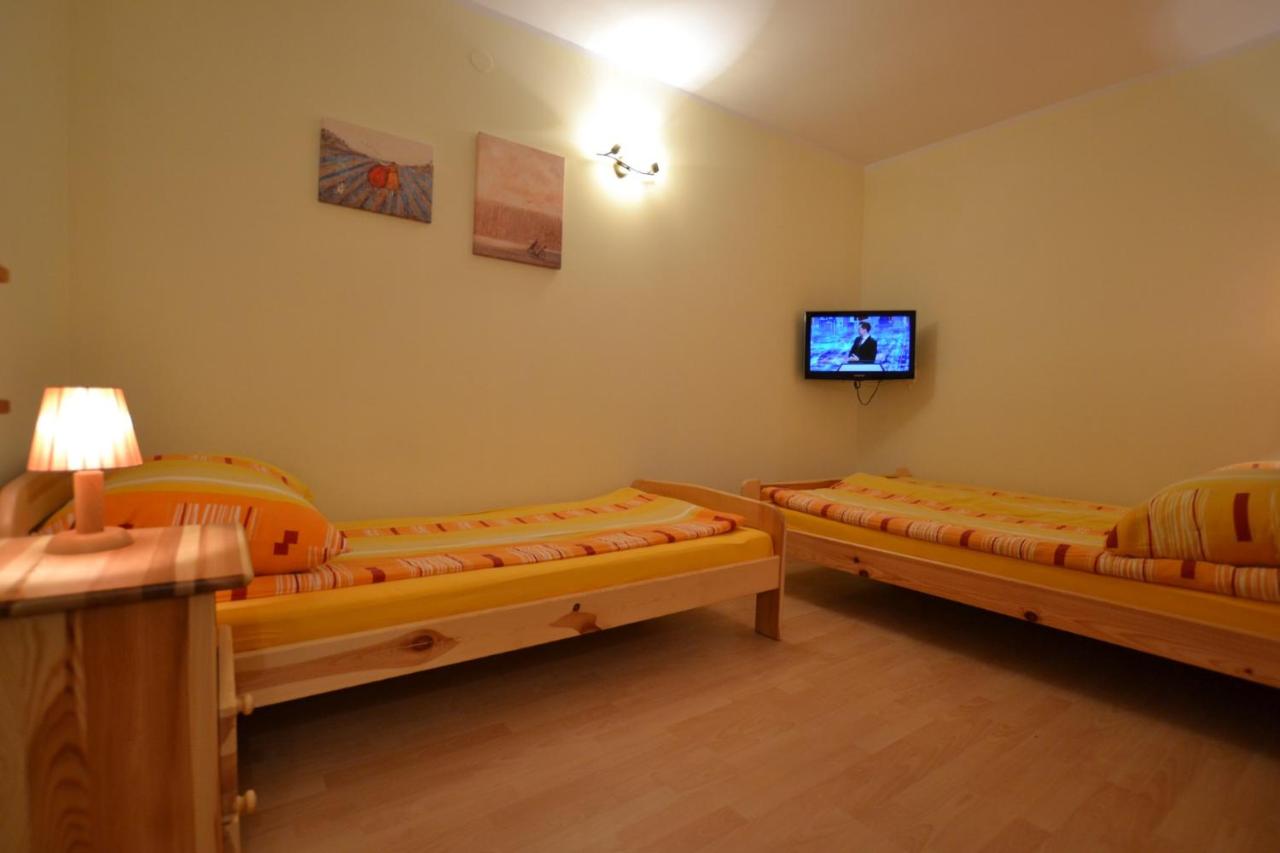 Chambre Triple avec Salle de Bains Privative