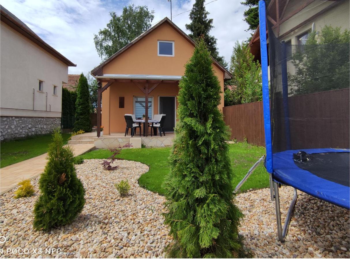Álom Apartman - B&B