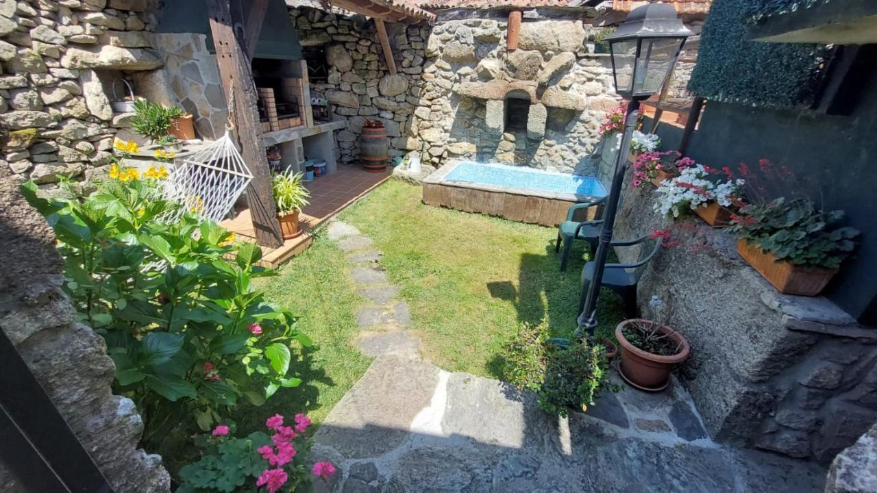 B&B Leiro - Casa de pueblo en Galicia, A Forneira - Bed and Breakfast Leiro