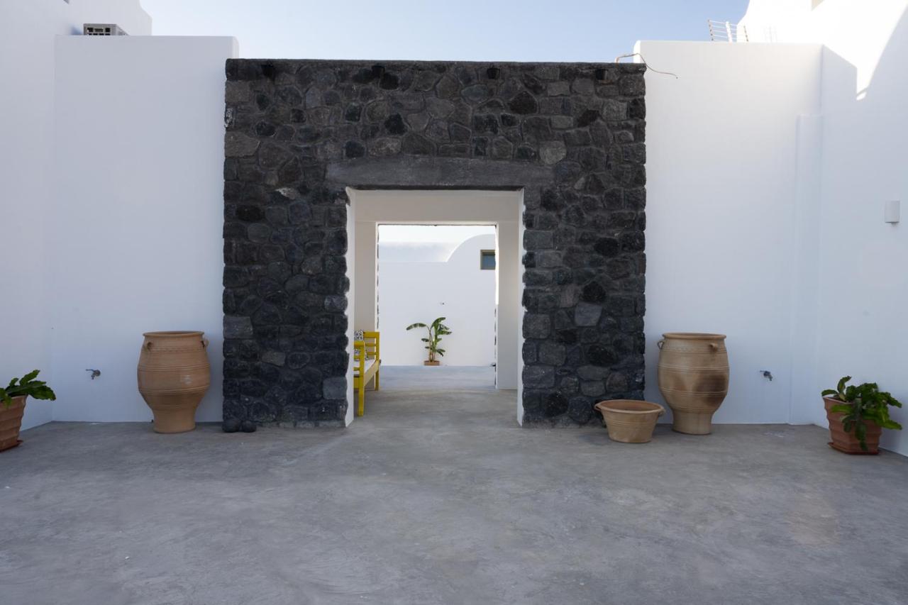 Oia Kissiri - private pool villas - B&B