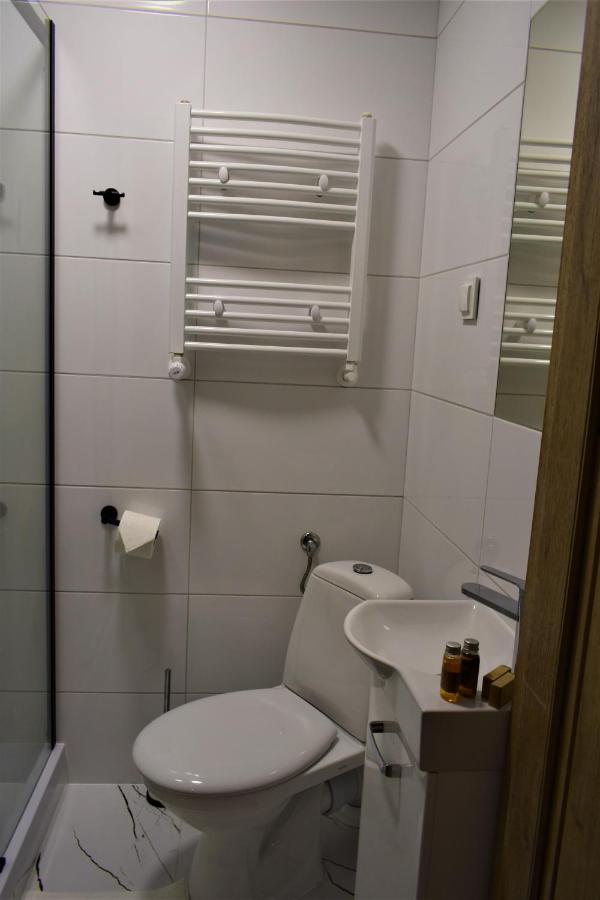 Deluxe Double Room with Side Sea View
