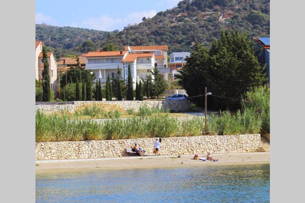 SEA VIEW ROOM with kitchen, balcony&air condition - Chambres d’hôtes Barbat