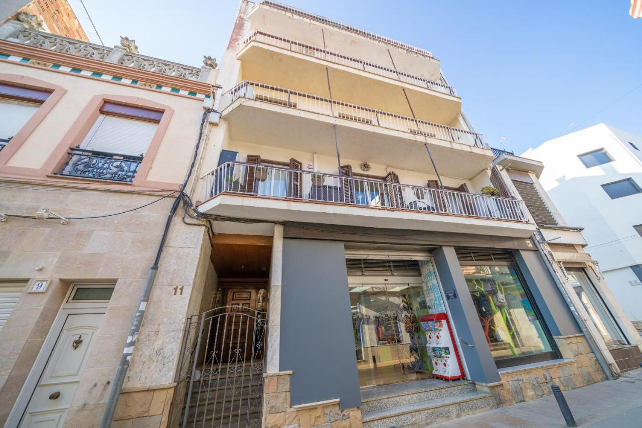 HomeHolidaysRentals Plume - Costa Barcelona - B&B Pineda de Mar