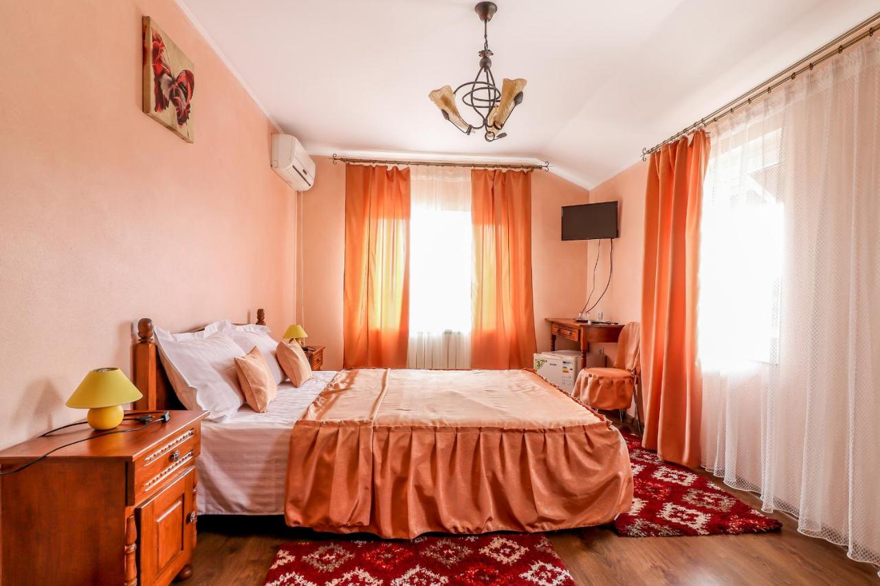 Doppelzimmer mit eigenem externen Bad