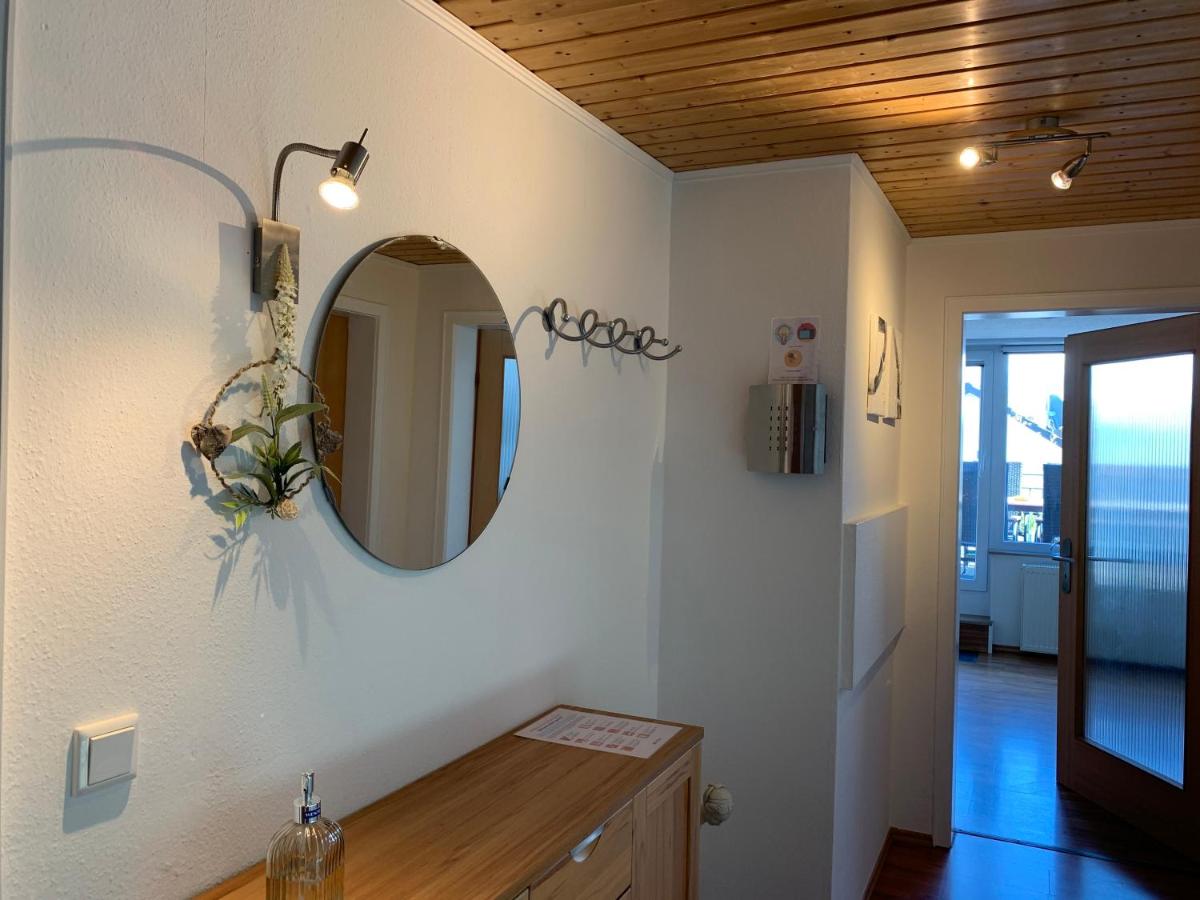 Apartment with Lake View
