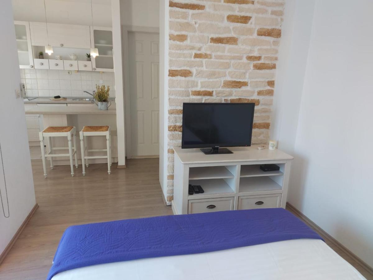 Studio with Sea View