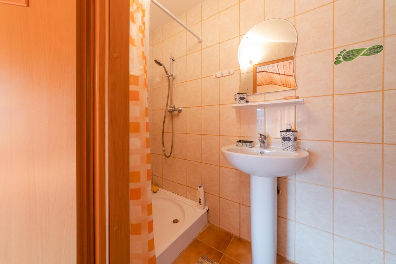 Dreibettzimmer mit Balkon