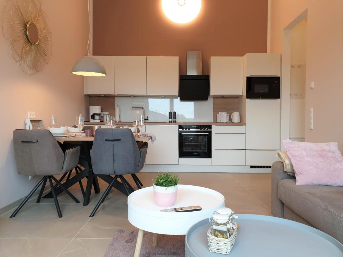 Apartment Luv & Lee, Am Alten Deich 4-6, Whg 2 36 - Bed and Breakfast Dangast
