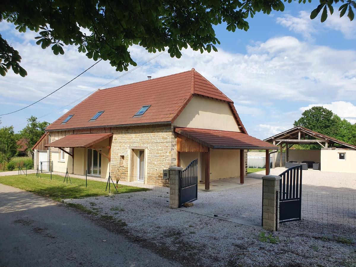 B&B Commenailles - Le Gîte des Globe-Trotters pour 15 pers - Bed and Breakfast Commenailles