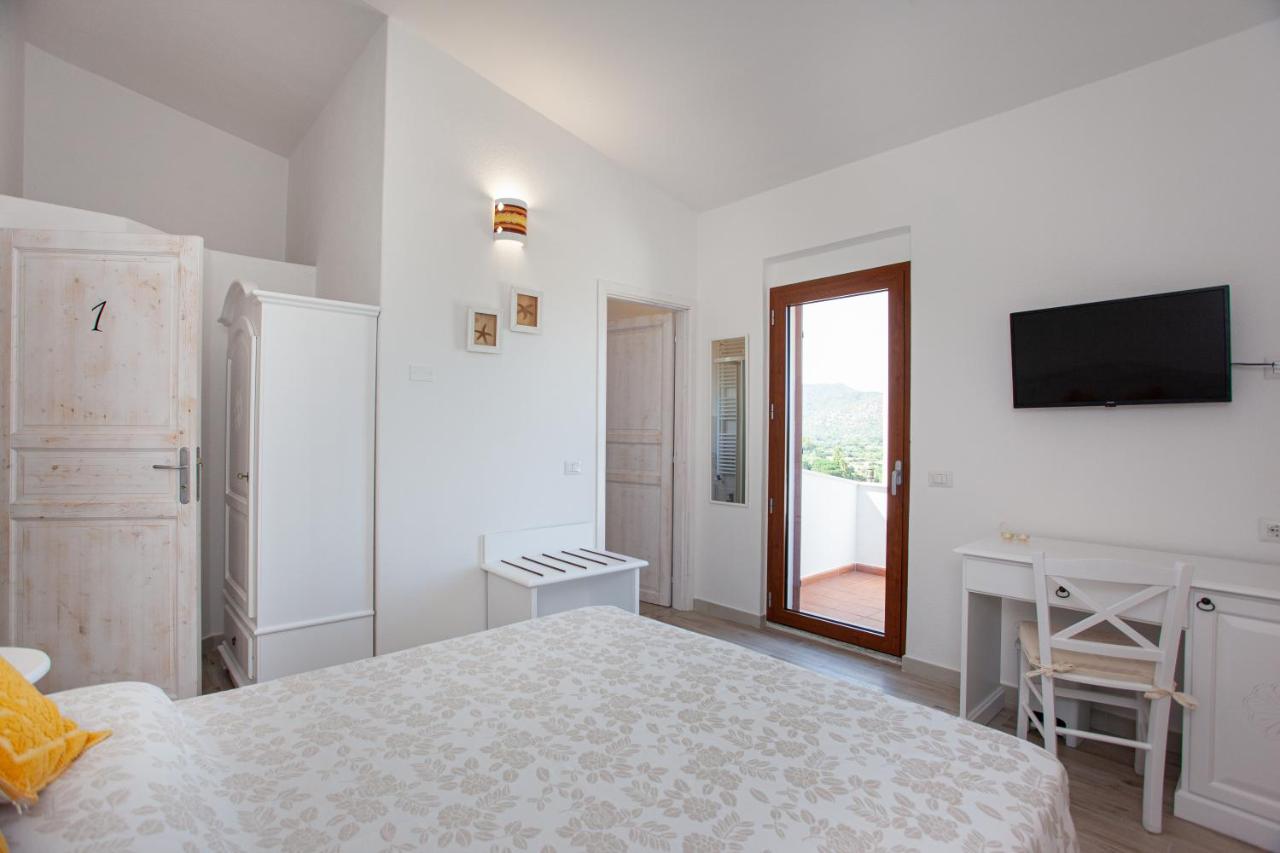 Habitación Doble con balcón y vistas al mar