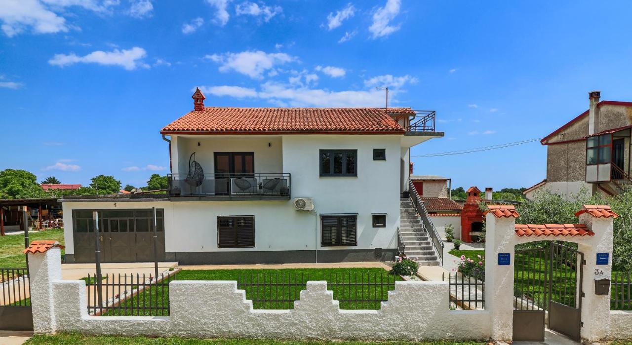 Apartman Gabrijela - Bed and Breakfast Muntić