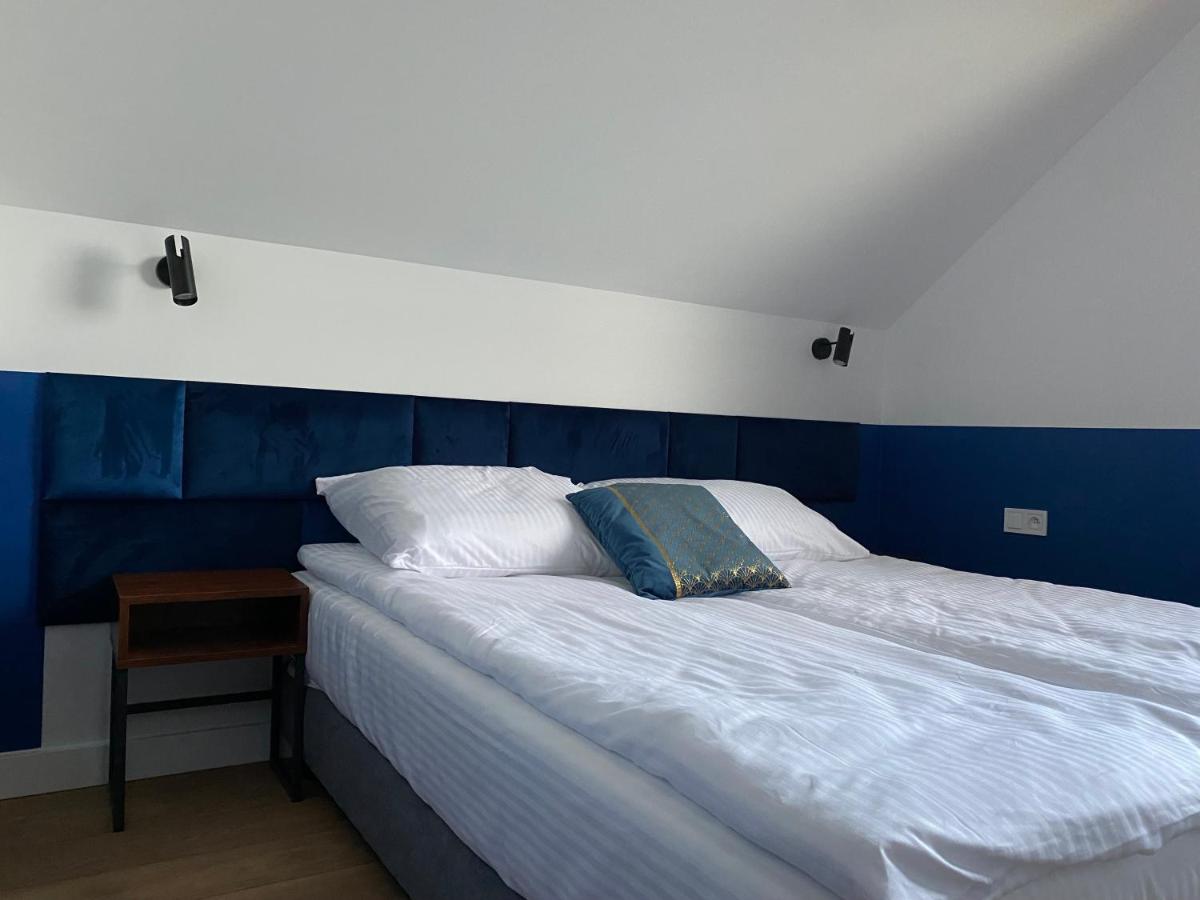 Suite with Lake View