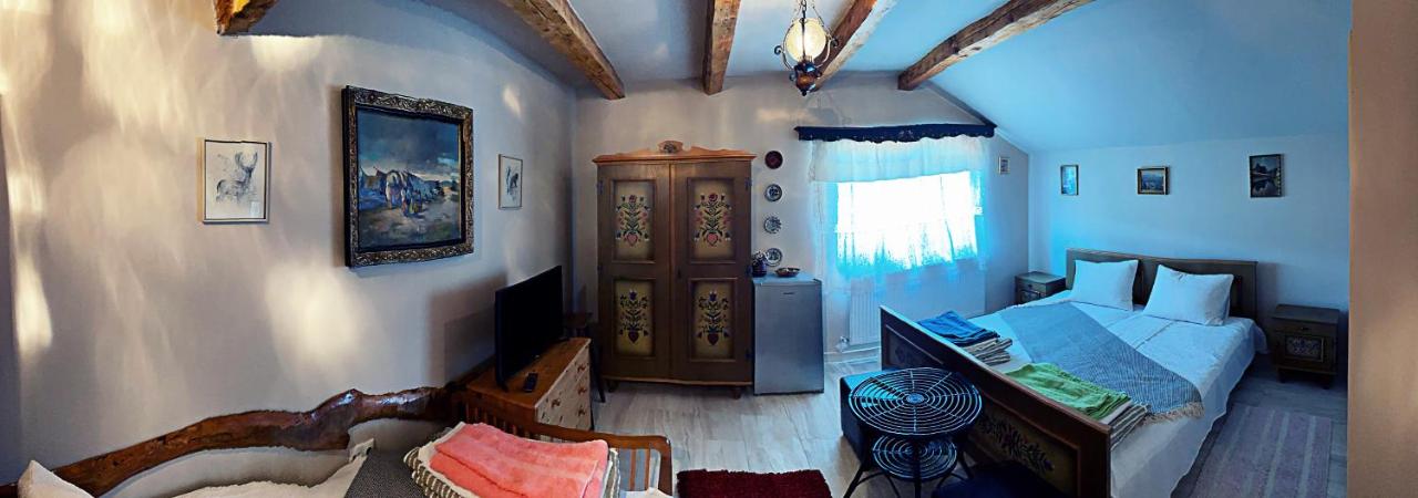 Triple Room with Bathroom