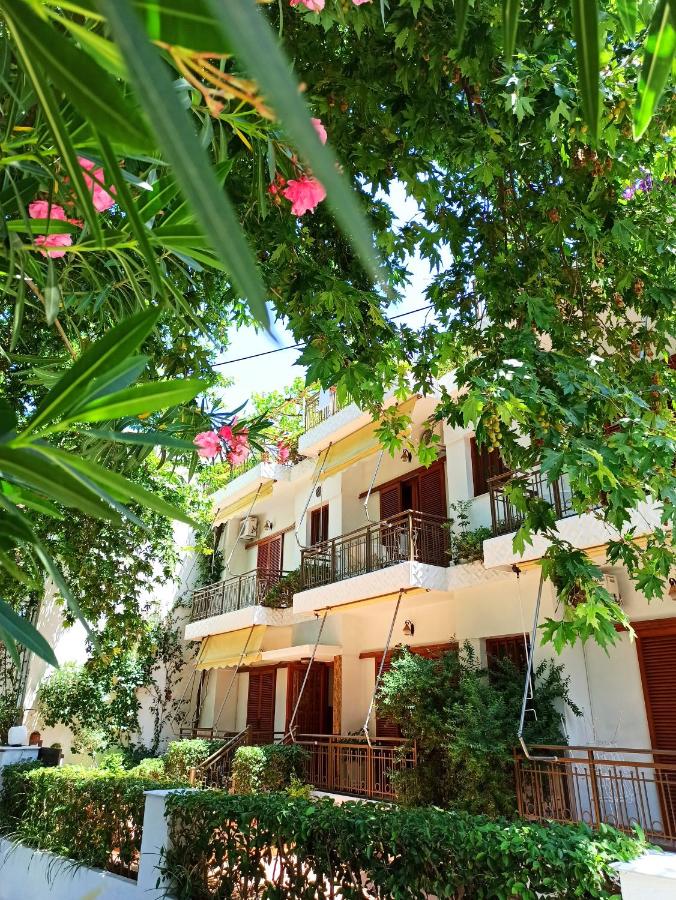 Papadioti Apartments - B&B