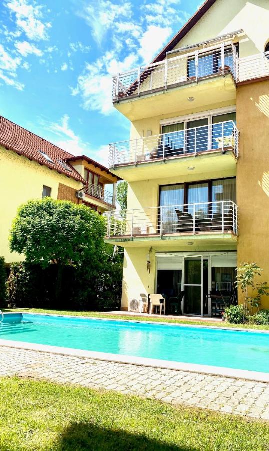 Lido di SIÓFOK - ARANYPART - MINDEN 1 PERCRE! - Chambres d'hôtes Siófok