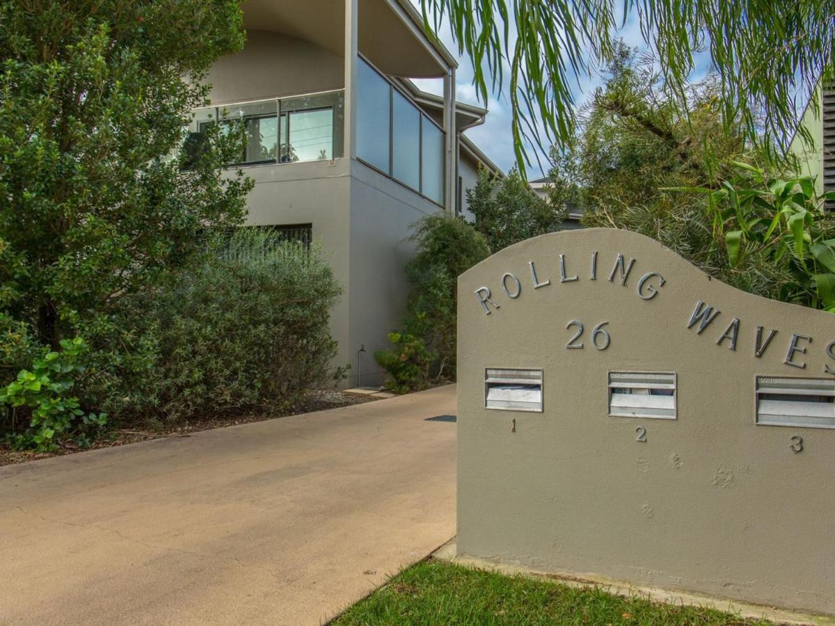 Rolling Waves No 2 - B&B