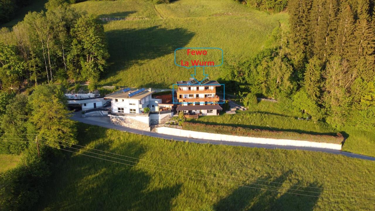 Ferienwohnung La-Wurm - B&B