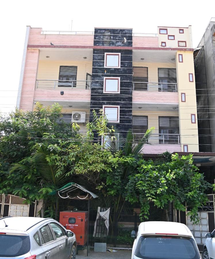 SOHANAs Homestays- 2 BHK Luxury Apartment near Jaipur International Airport - Chambres d'hôtes Jaipur