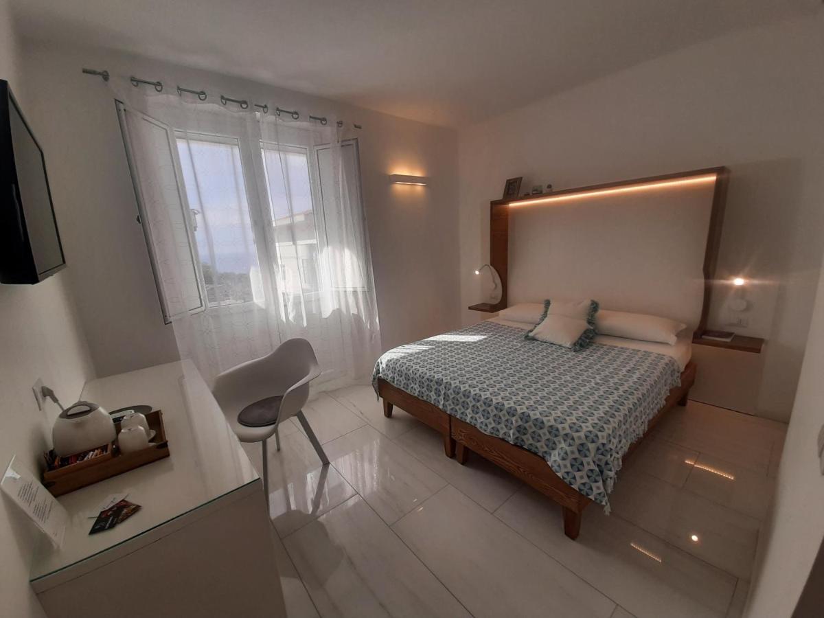 Chambre Double ou Lits Jumeaux - Vue sur Mer
