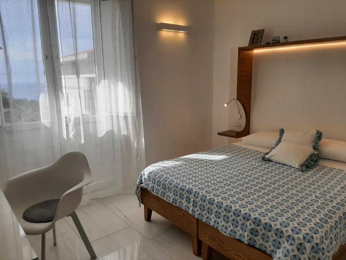 Double or Twin Room with Sea View