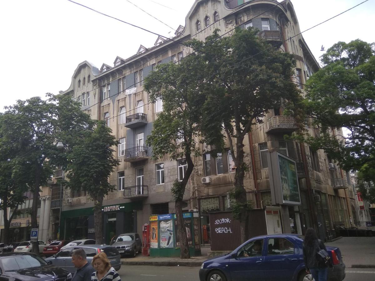 Трёхкомнатная квартира в историческом доме - B&B Odesa