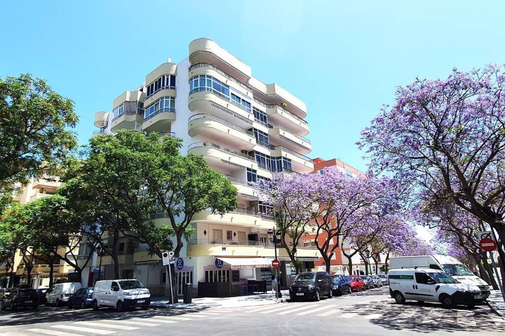Modern Two Bedroom Apartment in Marbella Centre - B&B Marbella