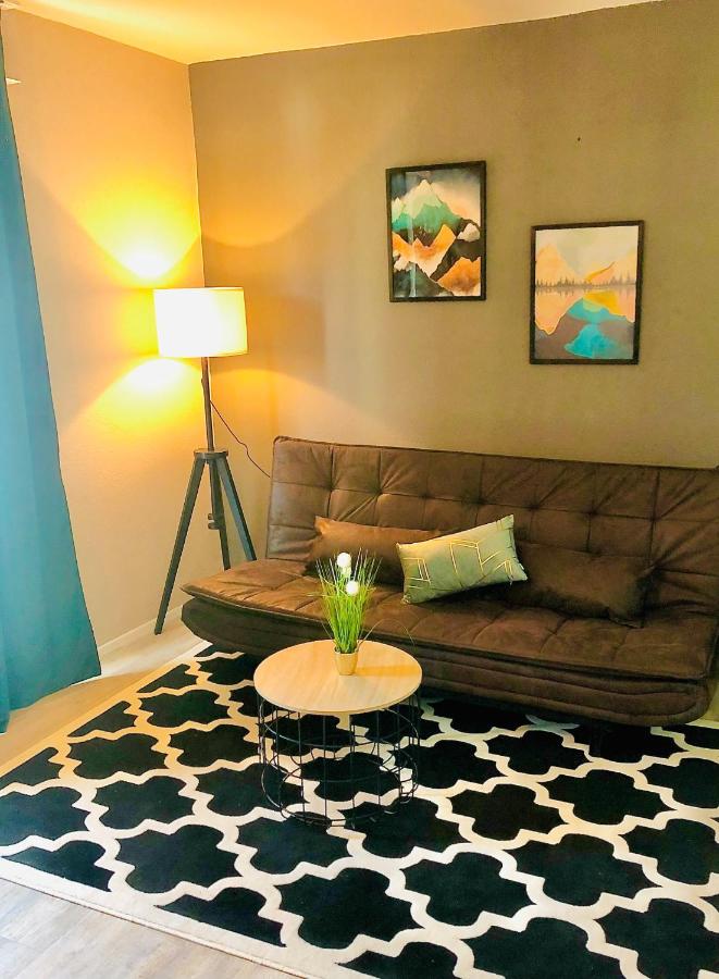 Central-Modern with Balcony near MTU, The Lake by Lakescape FeWos - Ferienwohnung Friedrichshafen