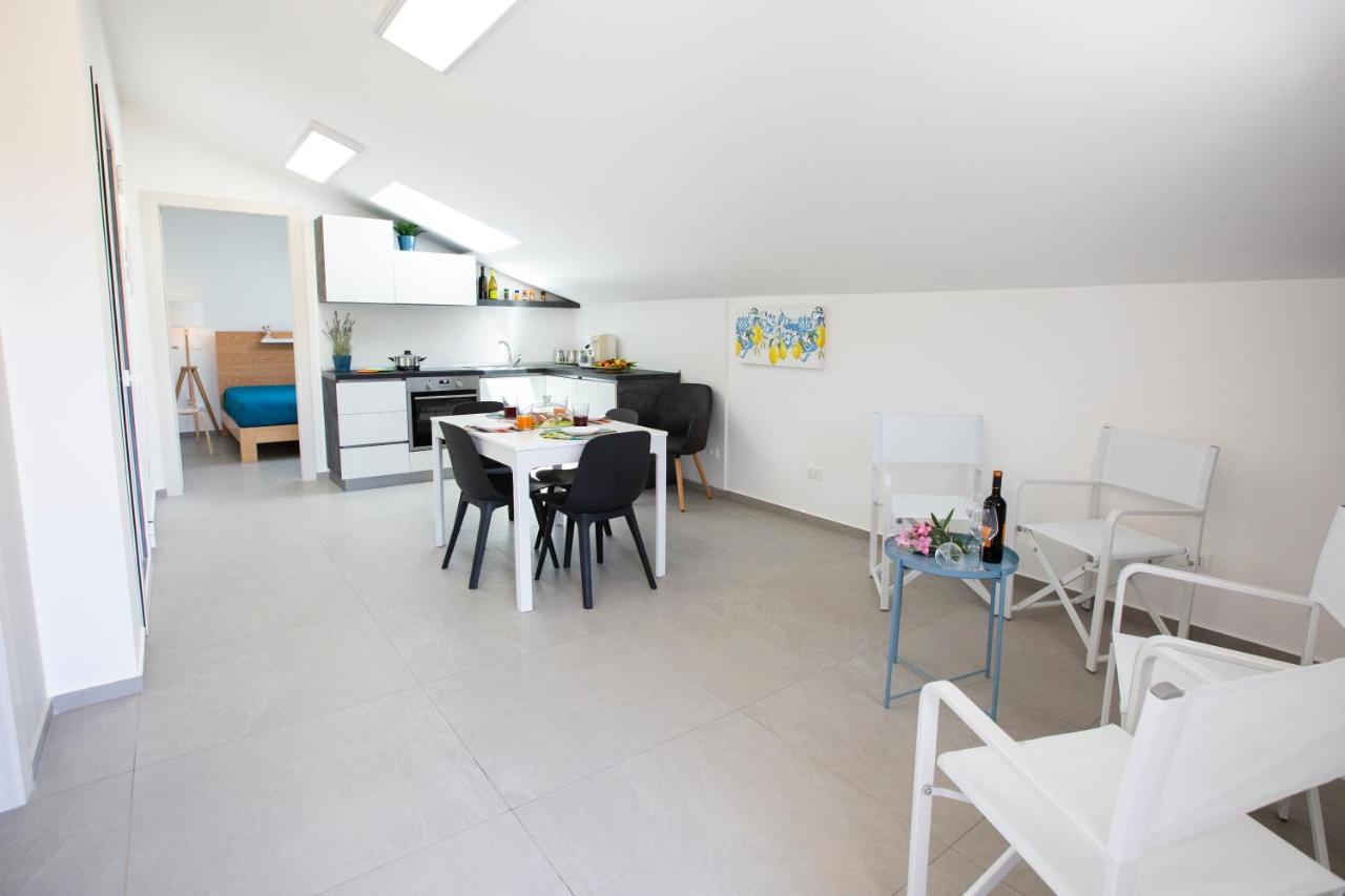 Apartment with Garden View